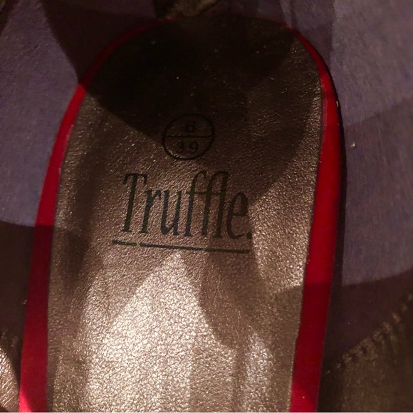 ASOS Truffle, Ruby Velvet Heels - Picture 4 of 7